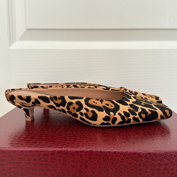 Leopard kitten heels by Matisse size 9 - Picture 3 of 8